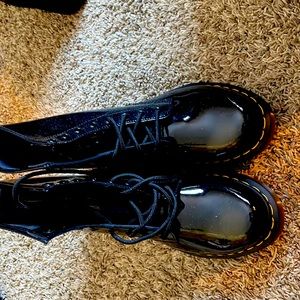 Dr. Martins 1460 boot black patent sz. 9